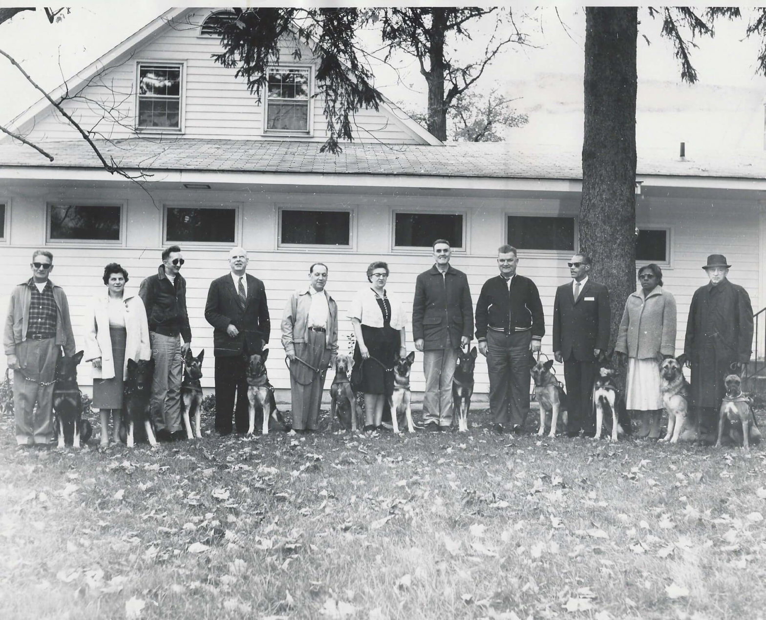 A Guiding Eyes graduate class from 1959