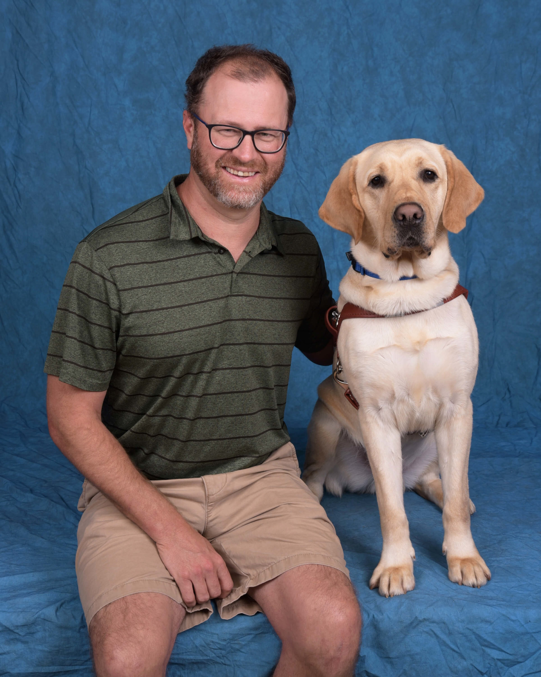 Grad Peter and guide dog Elroy